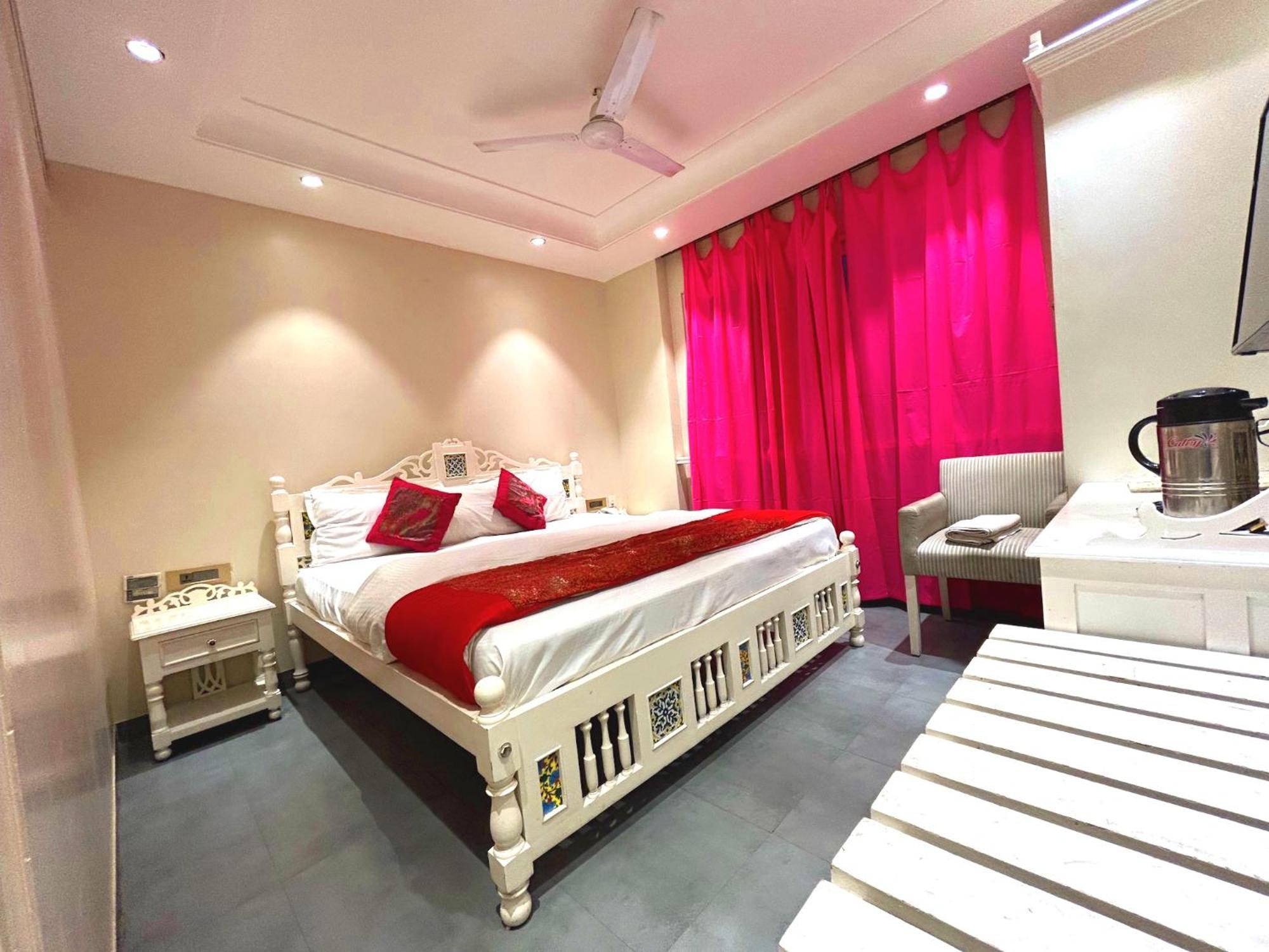 The Pinky Villa - Heritage Boutique Suites New Delhi Luaran gambar
